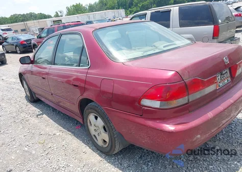 2001 Honda Accord 3.0 Ex из США, поврежденный, VIN 1HGCG16561A057317